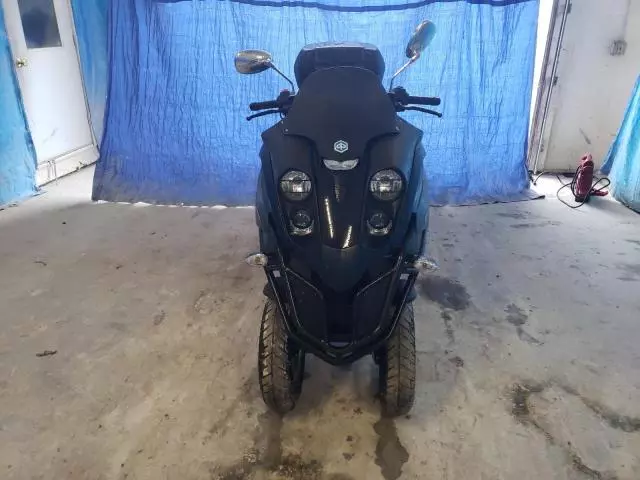 2009 Piaggio MP3 500