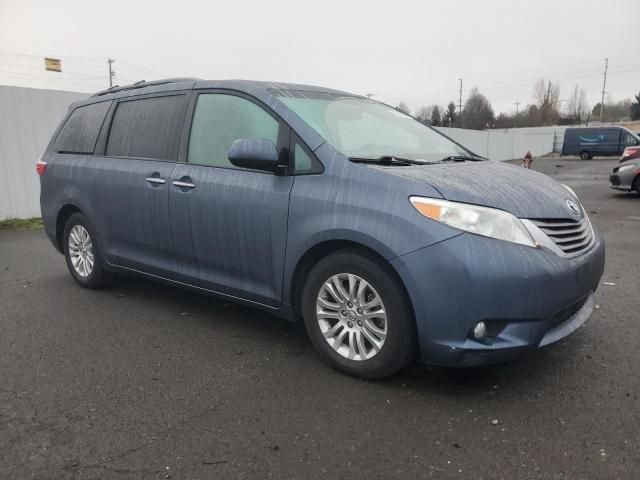 2015 Toyota Sienna XLE