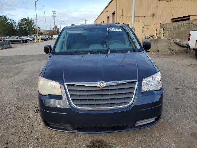 2008 Chrysler Town & Country LX