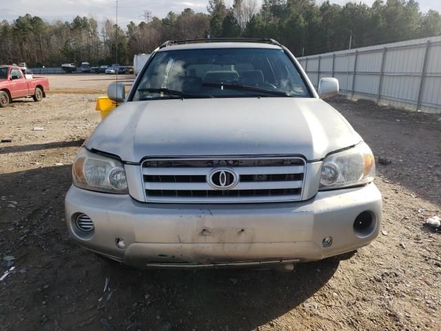 2004 Toyota Highlander Base