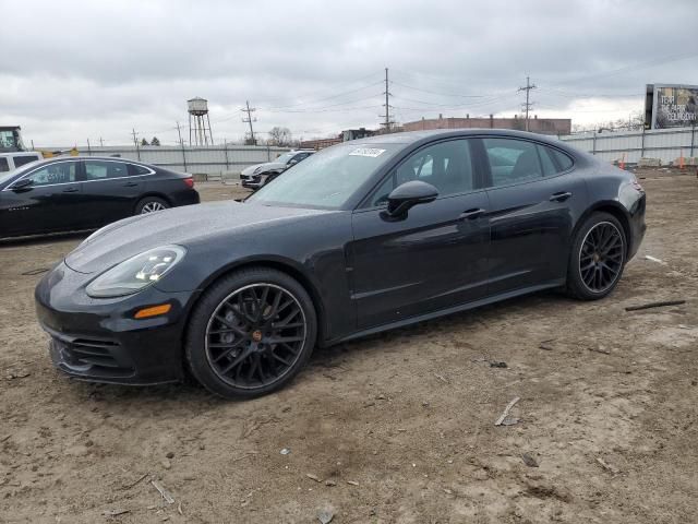 2018 Porsche Panamera 4