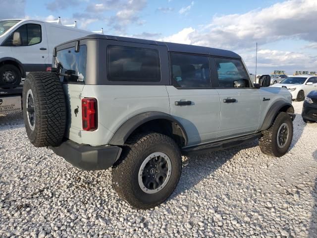 2023 Ford Bronco Base