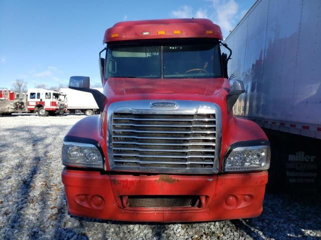 2006 Freightliner Conventional ST120