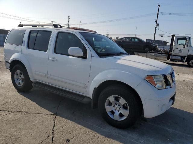 2005 Nissan Pathfinder LE