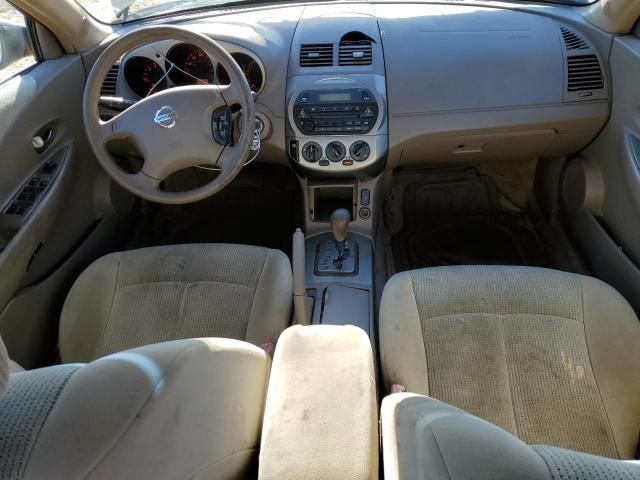 2004 Nissan Altima Base