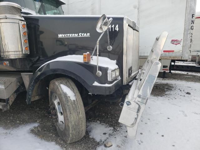 2016 Western Star Conventional 4900EX