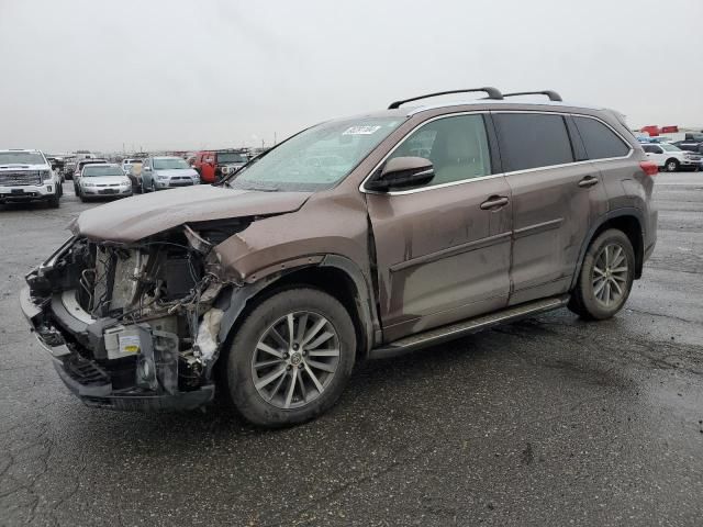 2018 Toyota Highlander SE