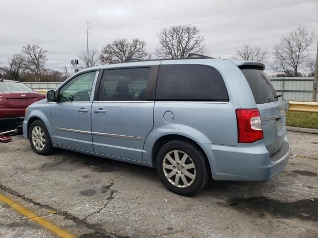 2013 Chrysler Town & Country Touring