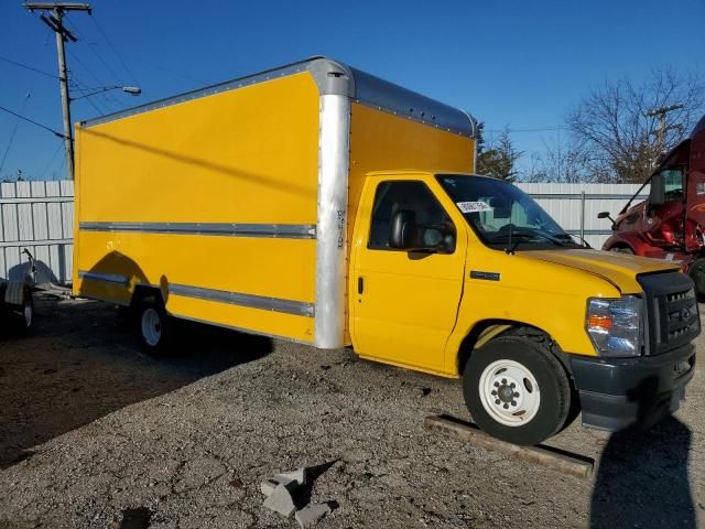 2023 Ford Econoline E350 Super Duty Cutaway Van