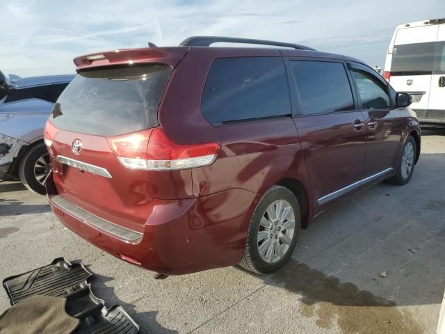 2014 Toyota Sienna XLE