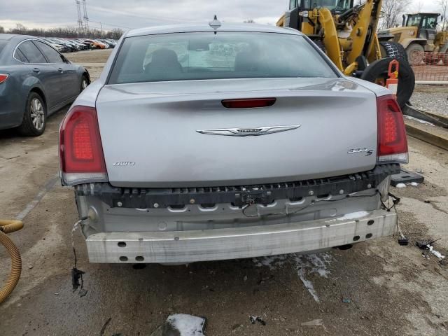 2018 Chrysler 300 S