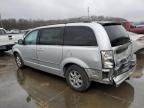 2010 Chrysler Town & Country Touring