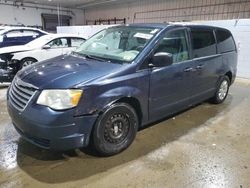 Carros salvage a la venta en subasta: 2009 Chrysler Town & Country LX