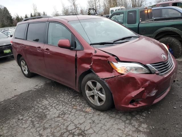 2011 Toyota Sienna LE