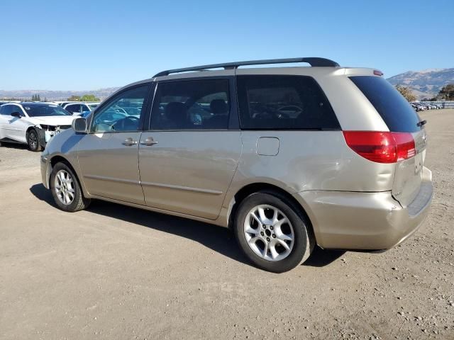 2004 Toyota Sienna XLE