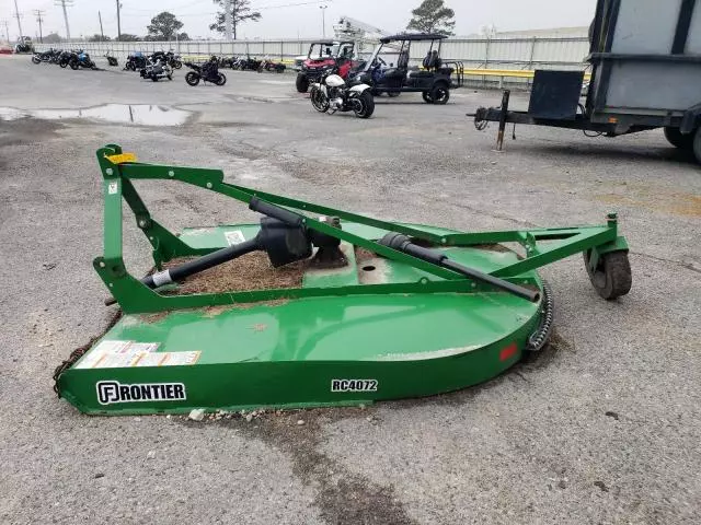 2022 John Deere RC2072