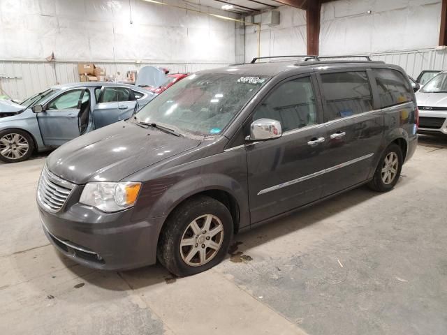 2015 Chrysler Town & Country Touring L