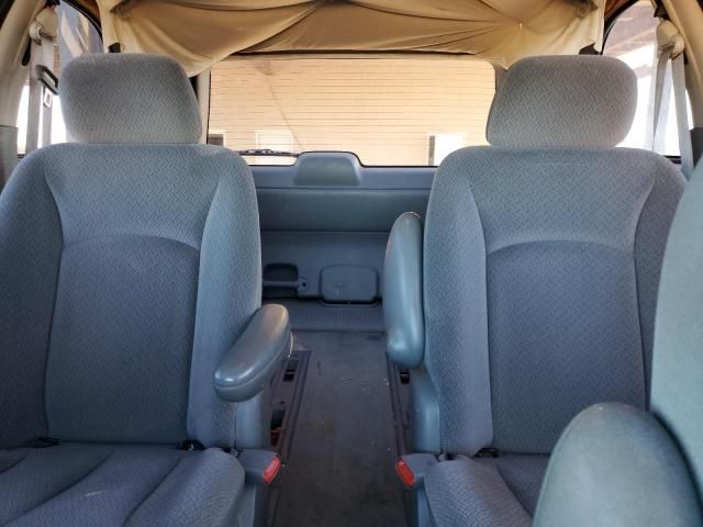 2005 Dodge Caravan SXT