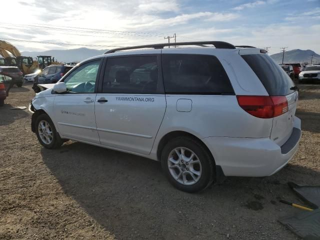 2004 Toyota Sienna LE