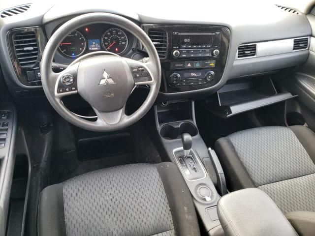 2014 Mitsubishi Outlander ES