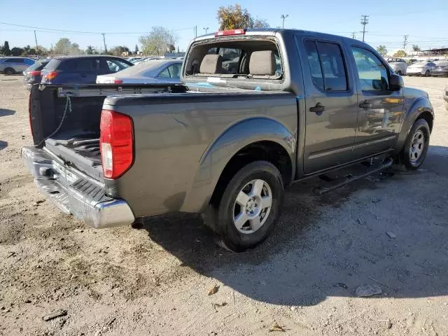 2005 Nissan Frontier Crew Cab LE