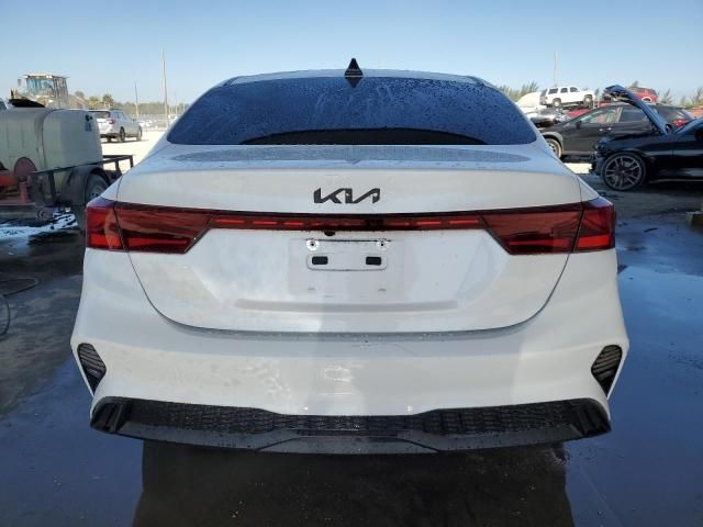 2022 KIA Forte FE