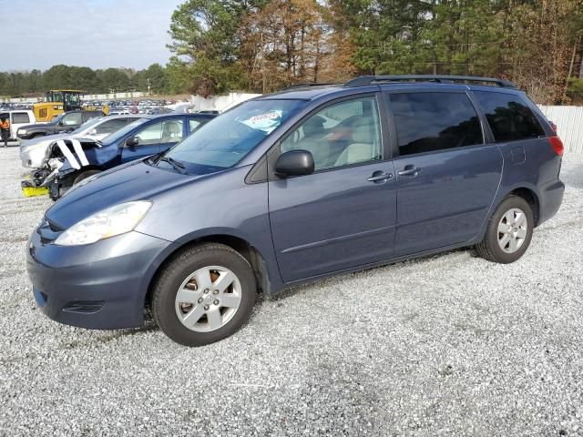 2010 Toyota Sienna CE