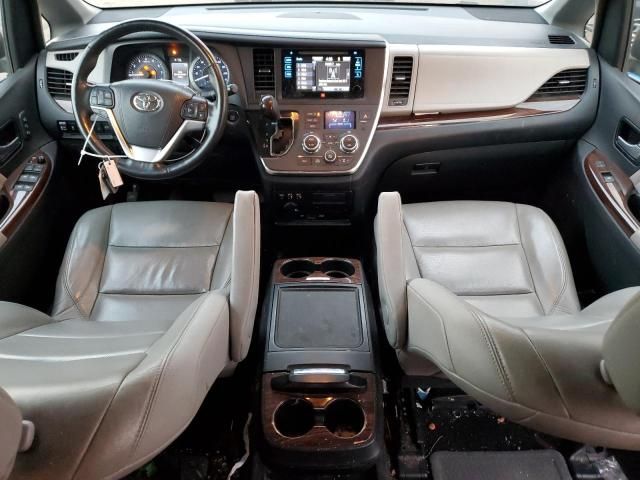 2015 Toyota Sienna XLE