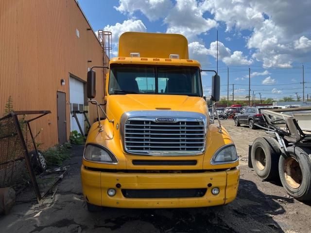 2009 Freightliner Conventional Columbia