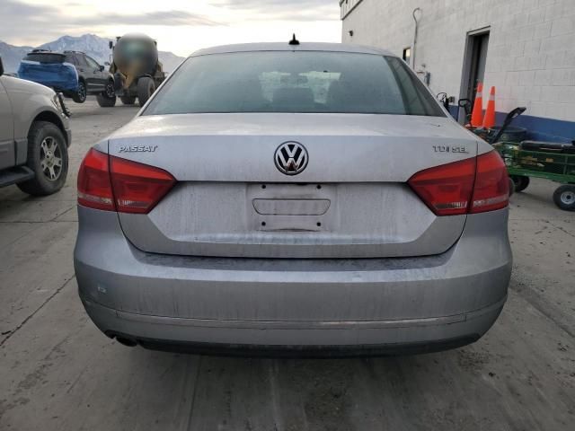 2013 Volkswagen Passat SEL