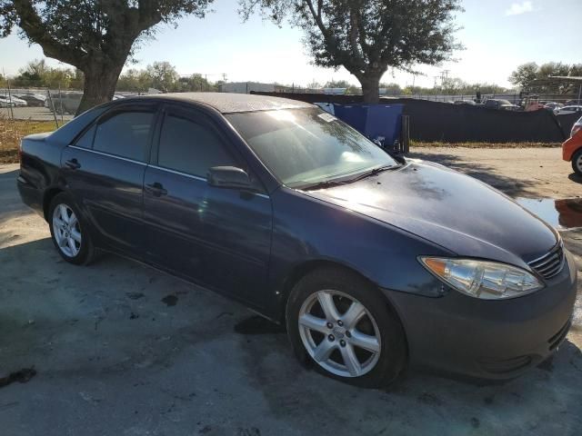 2005 Toyota Camry LE