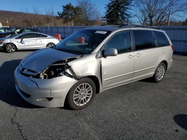 2008 Toyota Sienna XLE