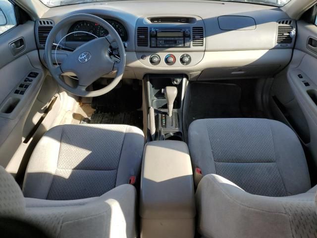 2004 Toyota Camry LE