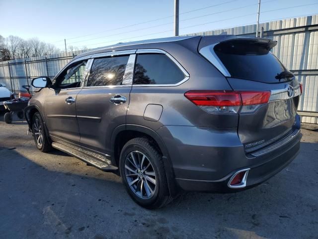 2018 Toyota Highlander SE