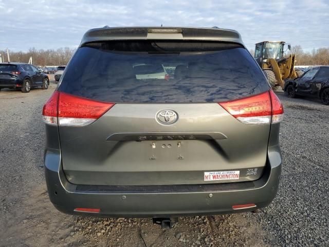 2011 Toyota Sienna XLE