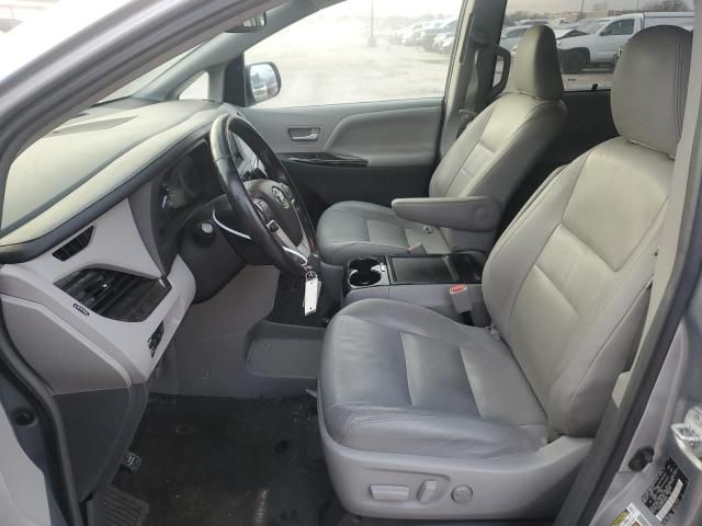 2015 Toyota Sienna XLE