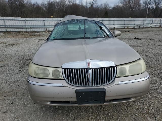 2001 Lincoln Town Car Executive