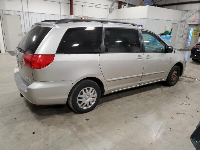 2009 Toyota Sienna CE