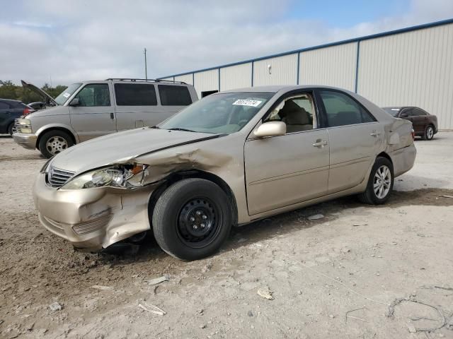 2005 Toyota Camry LE