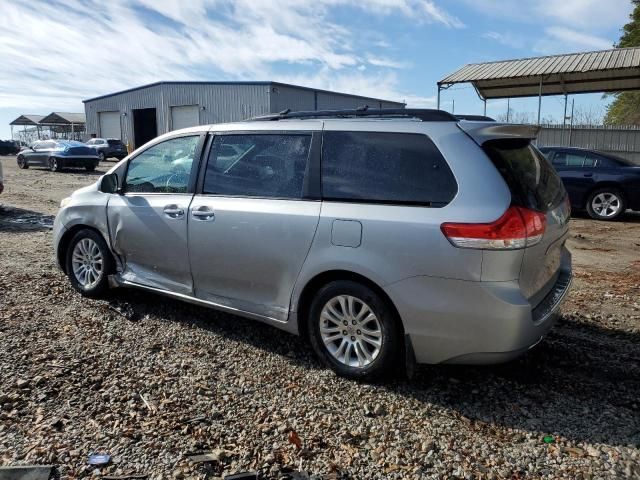 2014 Toyota Sienna XLE