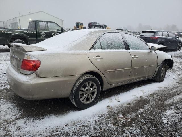 2005 Toyota Camry LE