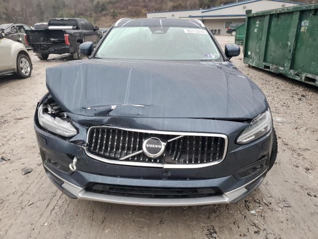 2022 Volvo V90 Cross Country B6 Inscription