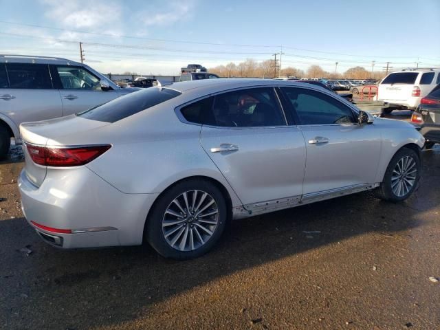 2017 KIA Cadenza Premium