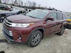 Carros salvage a la venta en subasta: 2017 Toyota Highlander SE