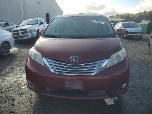 2011 Toyota Sienna XLE