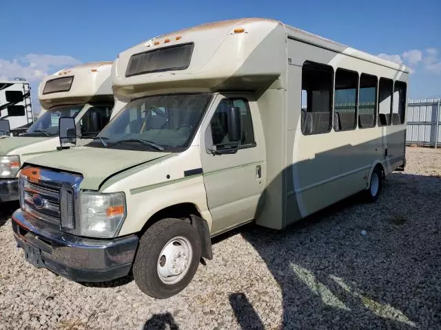 2013 Ford Starcraf Allstar Bus