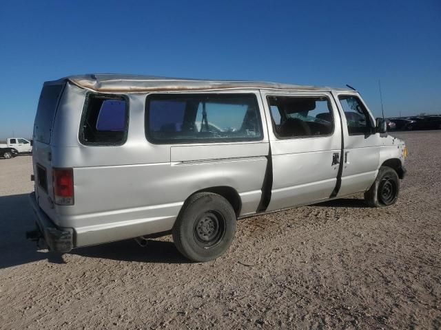 2002 Ford Econoline E350 Super Duty Wagon