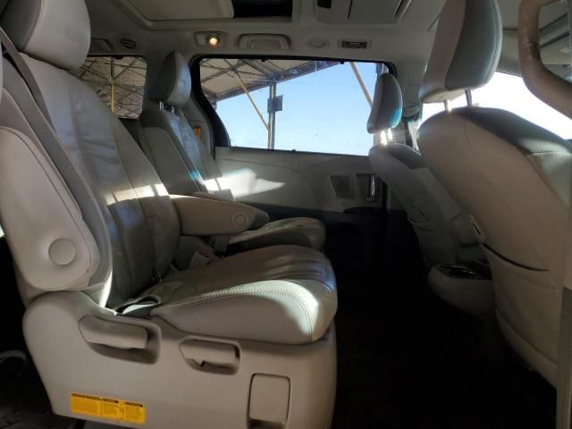 2014 Toyota Sienna XLE