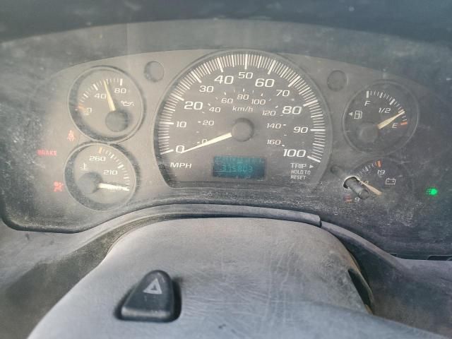 2004 Chevrolet Express G2500