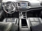 2017 Toyota Highlander SE